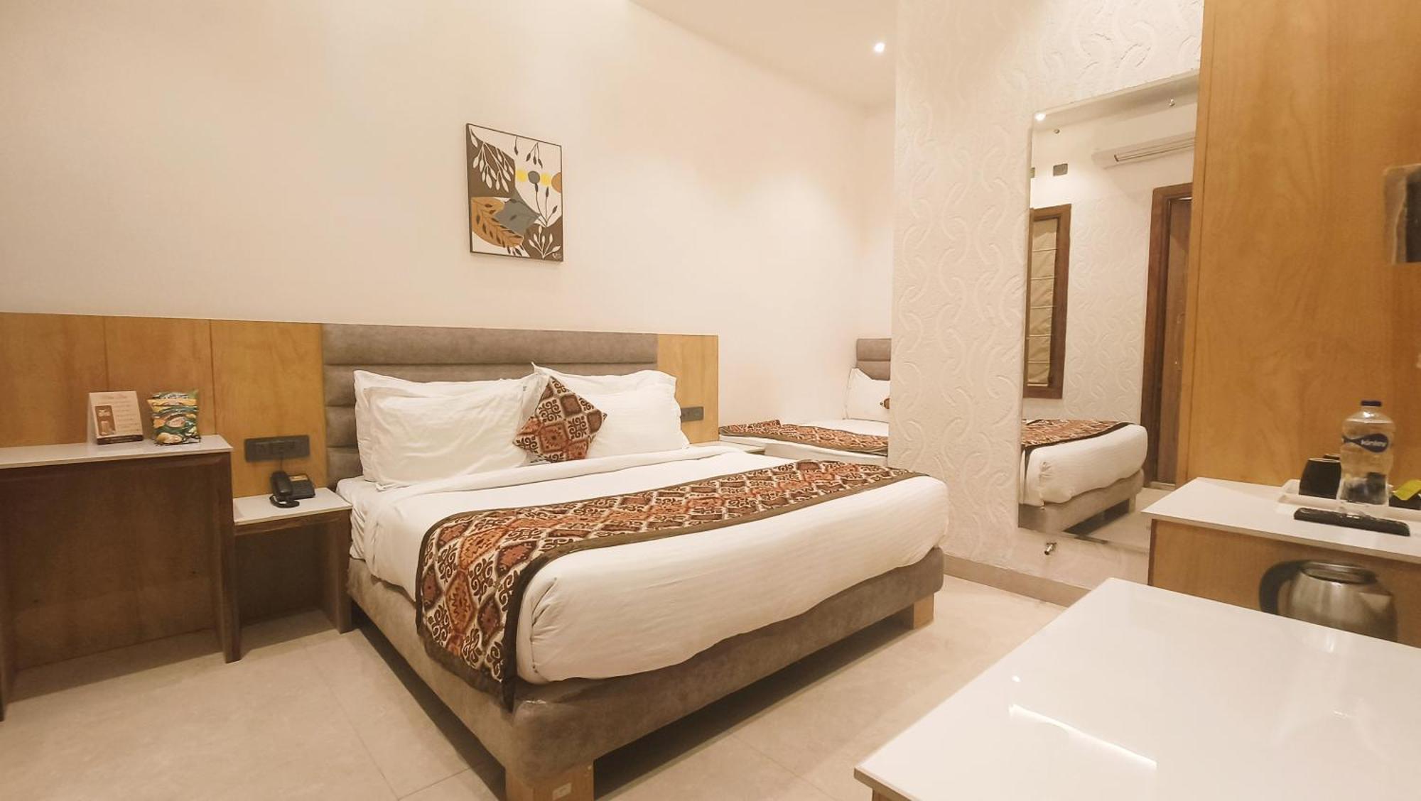 Blessings Hotel Amritsar Exterior photo